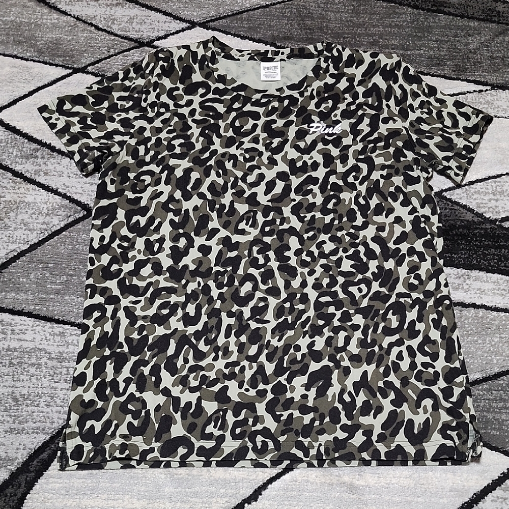 VS PINK 2019 CAMPUS CREW CAMO LOGO COTTON SHORT-SLEEVE TEE-SHIRT